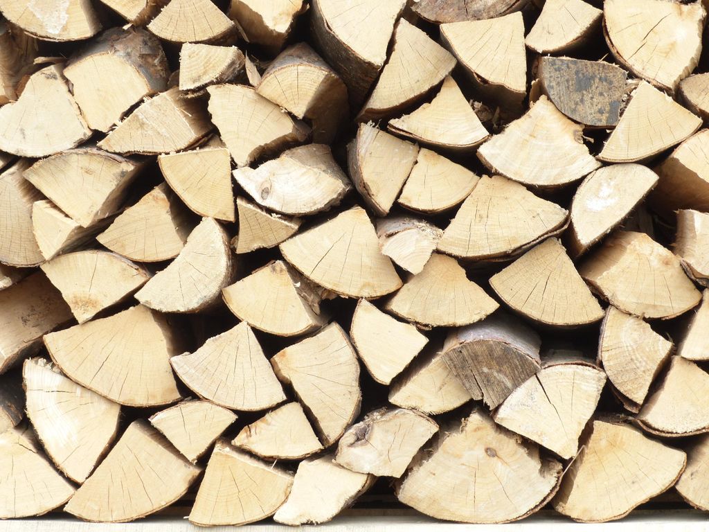 Premium Kaminholz aus getrockneter Eiche – 1 RM, 30-32 cm, ca. 476 kg, ofenfertig – Ansicht 3