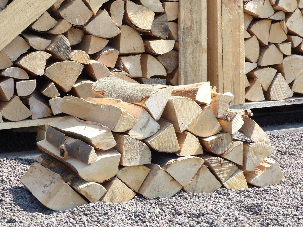 Premium Kaminholz aus trockener Buche, 120 kg, Ofenfertig, 25 cm Scheitlänge – Ansicht 2