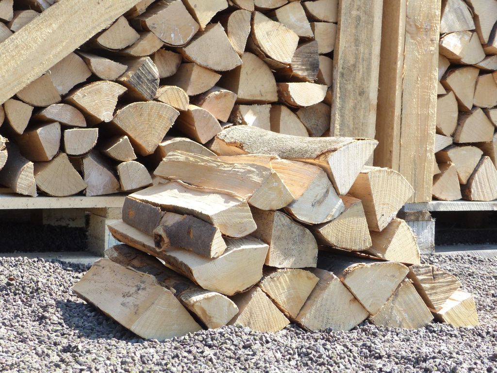 Premium-Kaminholz Eiche, 120 kg, ofenfertig, 25 cm Scheitlänge – Ansicht 3